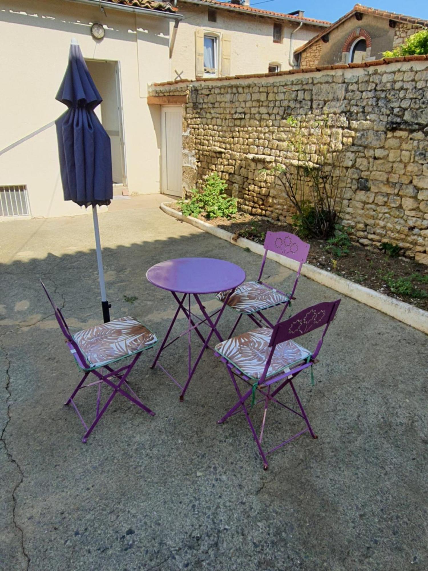 Maison D'Hotes Du Faubourg Charrault Saint Maixent L'Ecole Esterno foto